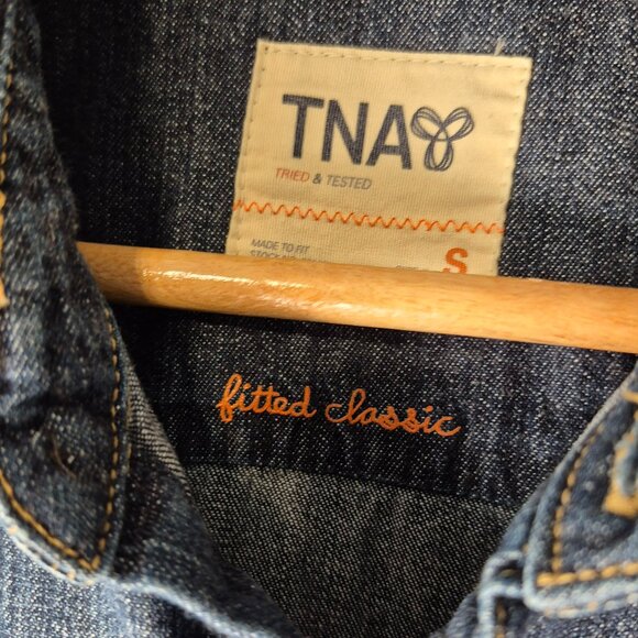 TNA Denim Shirt Size Small - Picture 5 of 9
